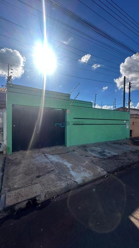 Casa para alugar em Cambé, Jardim Boa Vista, com 2 quartos, com 100 m²