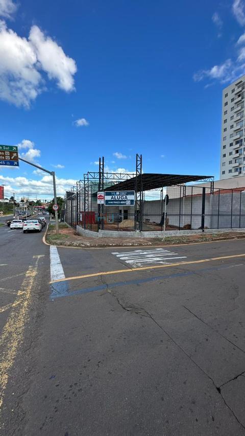 Galpão para alugar em Londrina, Centro, com 332 m²